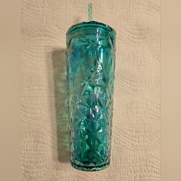 NWT Starbucks 2024 LATAM Limited Edition Holiday Prism Venti Tumbler - Picture 2 of 4